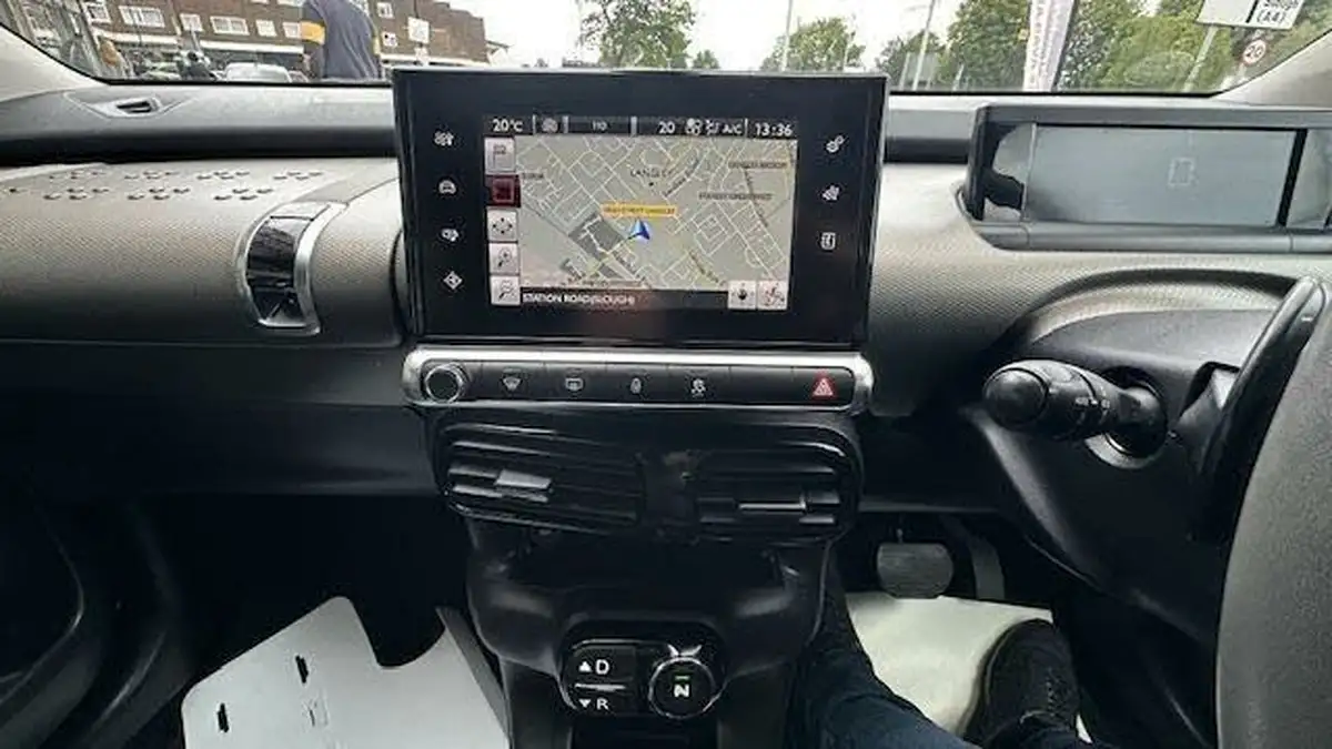 2016-citroen-c4-cactus-12-puretech-flair-82ps-ss-etg-big-26