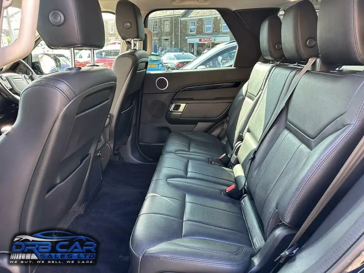 2020-land-rover-discovery-30-sd6-se-big-23