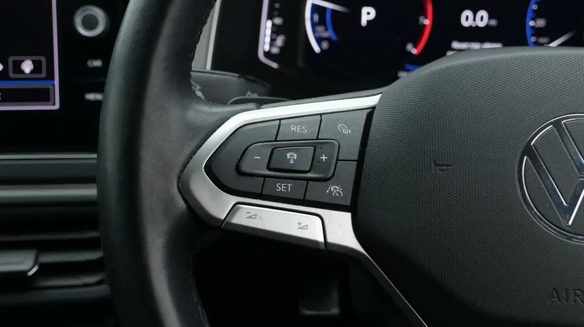 2022-volkswagen-polo-10-tsi-r-line-95ps-dsg-big-25