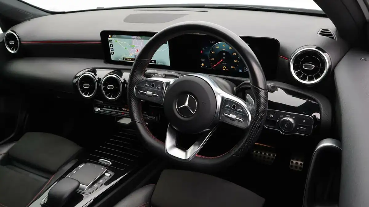 2021-mercedes-benz-a-class-13-a200-amg-line-executive-hatchback-5d-7g-dct-big-9