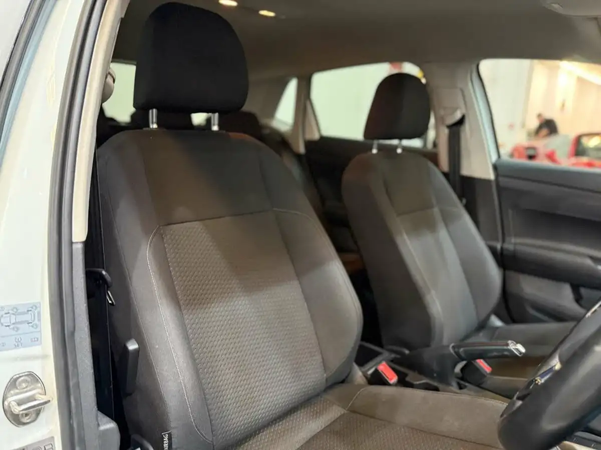 2020-volkswagen-polo-10-match-big-28