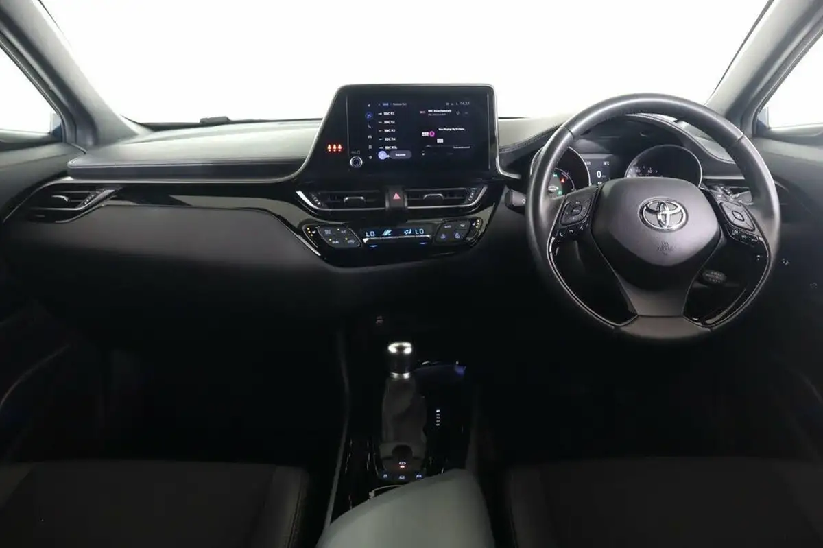 2023-toyota-c-hr-18-vvt-i-design-120bhp-big-48