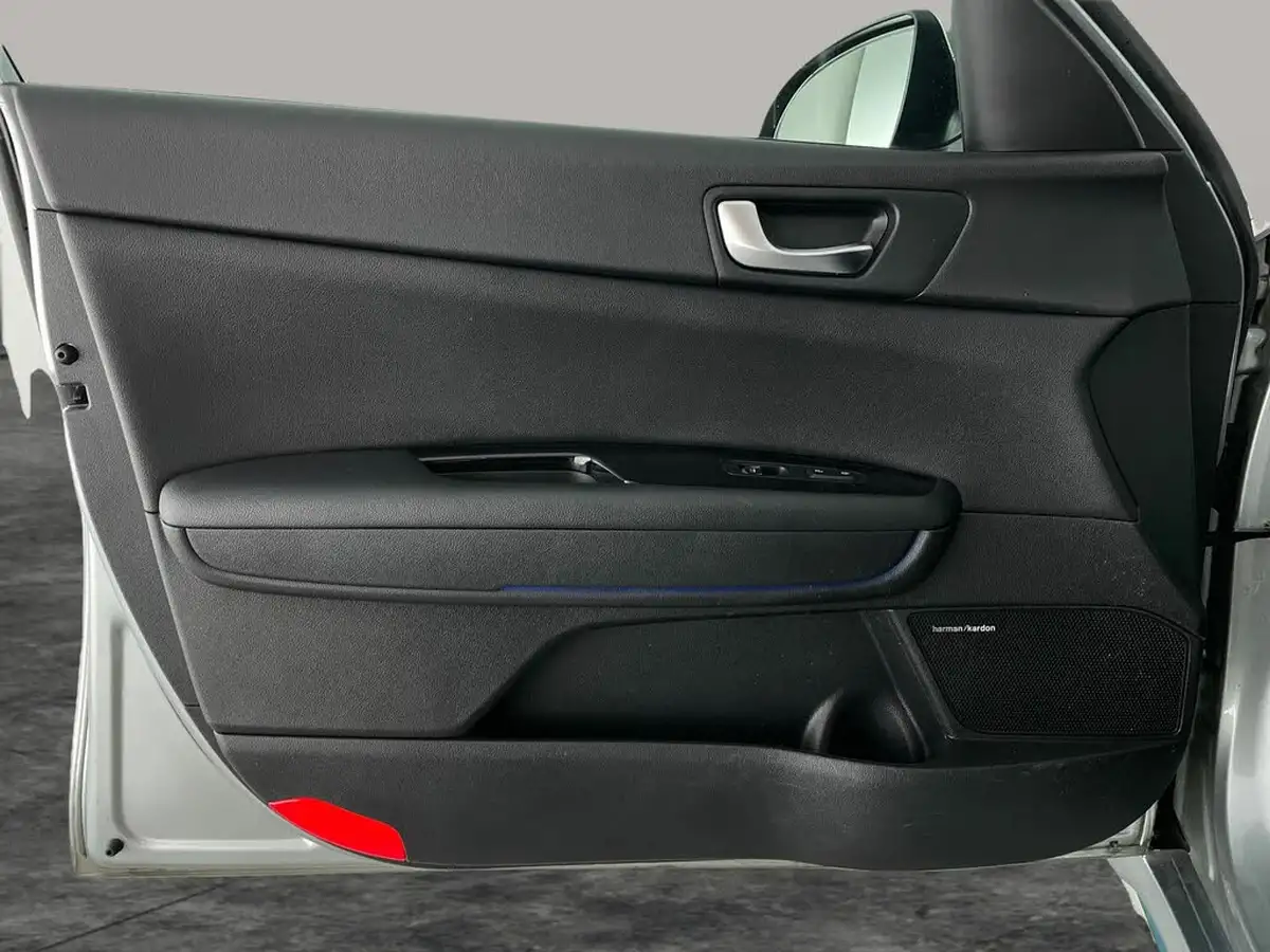 2020-kia-optima-20-gdi-phev-big-41