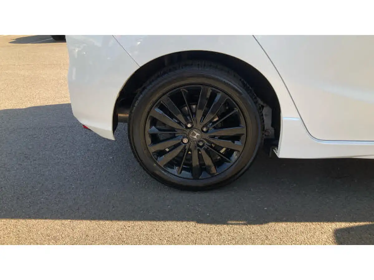2018-honda-jazz-15-i-vtec-sport-navi-big-13