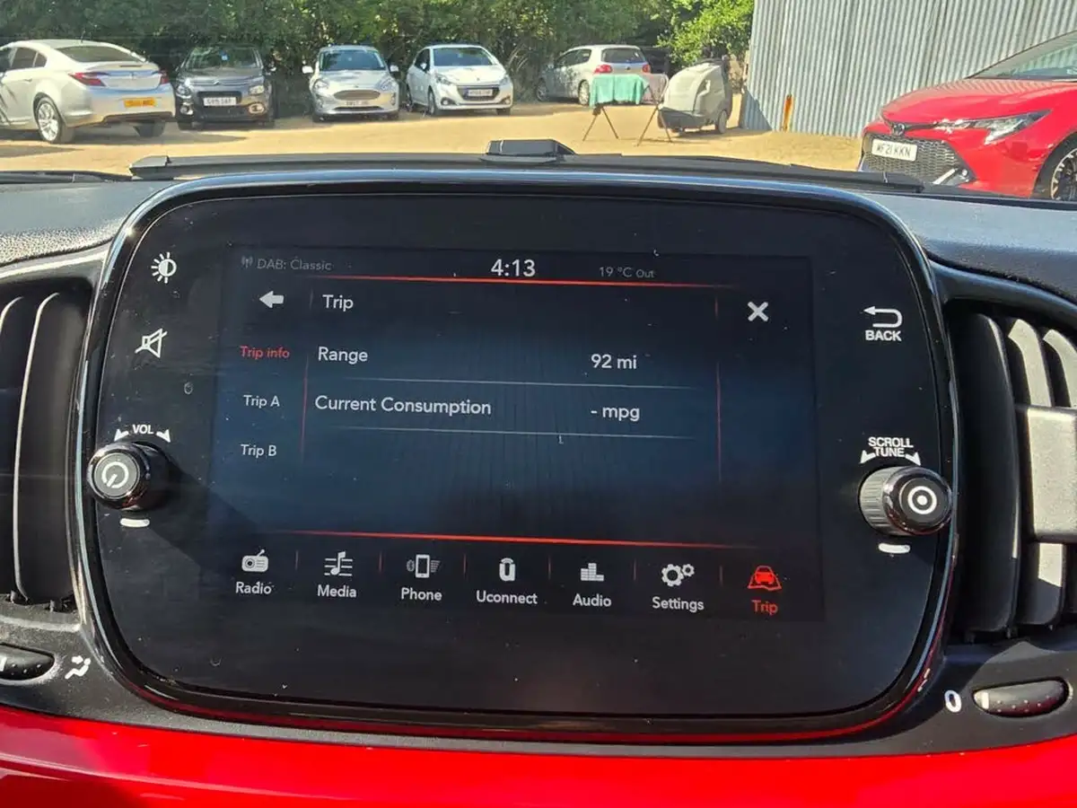 2021-fiat-500-10-lounge-big-30