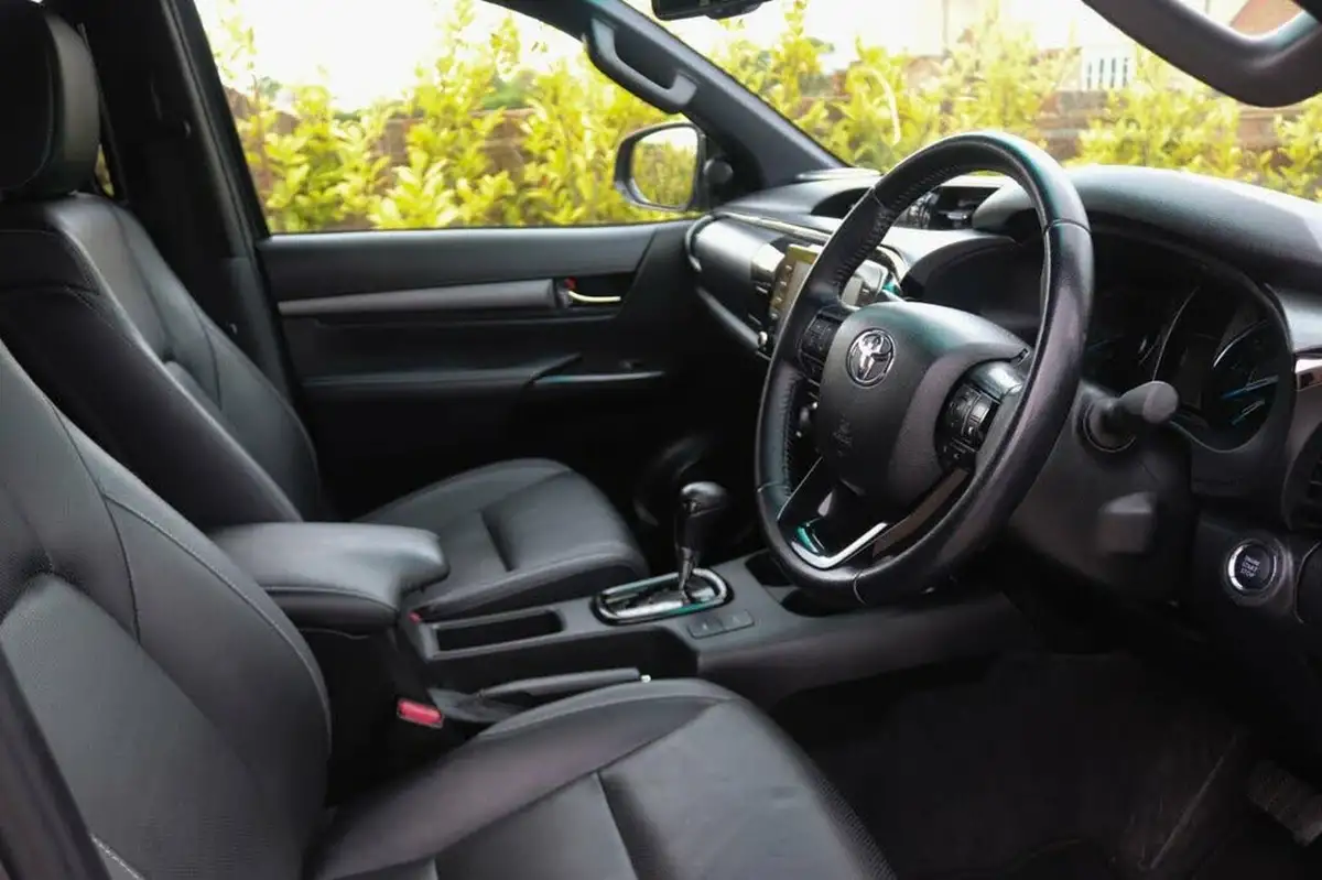 2022-toyota-hi-lux-28d-4d-invincible-x-204hpeu6d-2755cc-auto-big-23