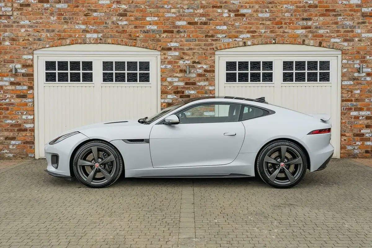 2017-jaguar-f-type-30-v6-sc-400-sport-coupe-big-12