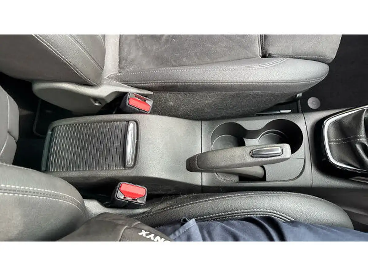 2022-vauxhall-crossland-12-ultimate-130ps-big-32