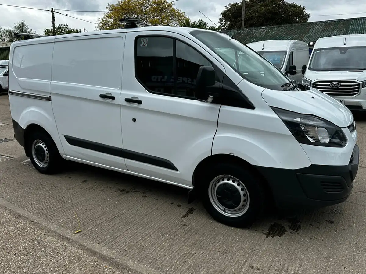 2016-ford-transit-custom-20tdci-310-l1h1-105pseu6-panel-van-big-12