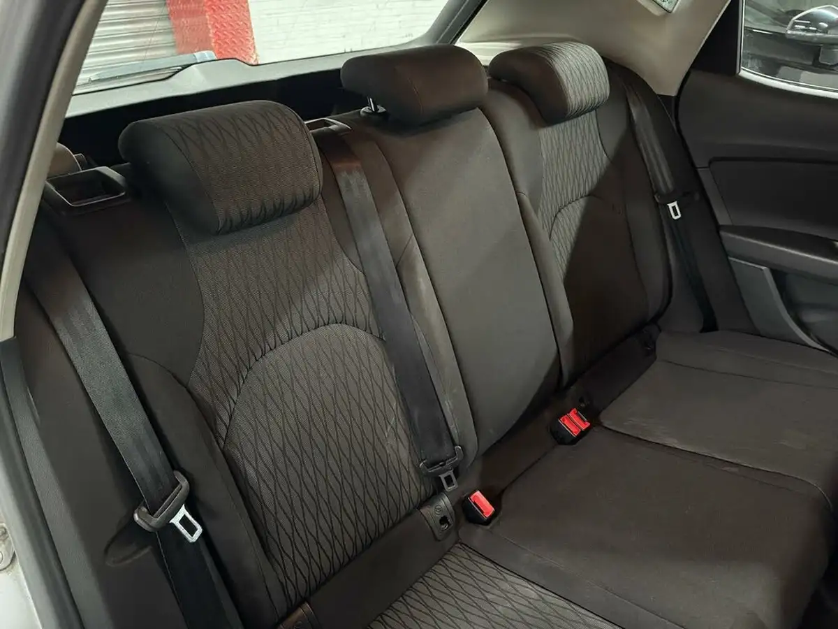 2013-seat-leon-20td-se-big-20