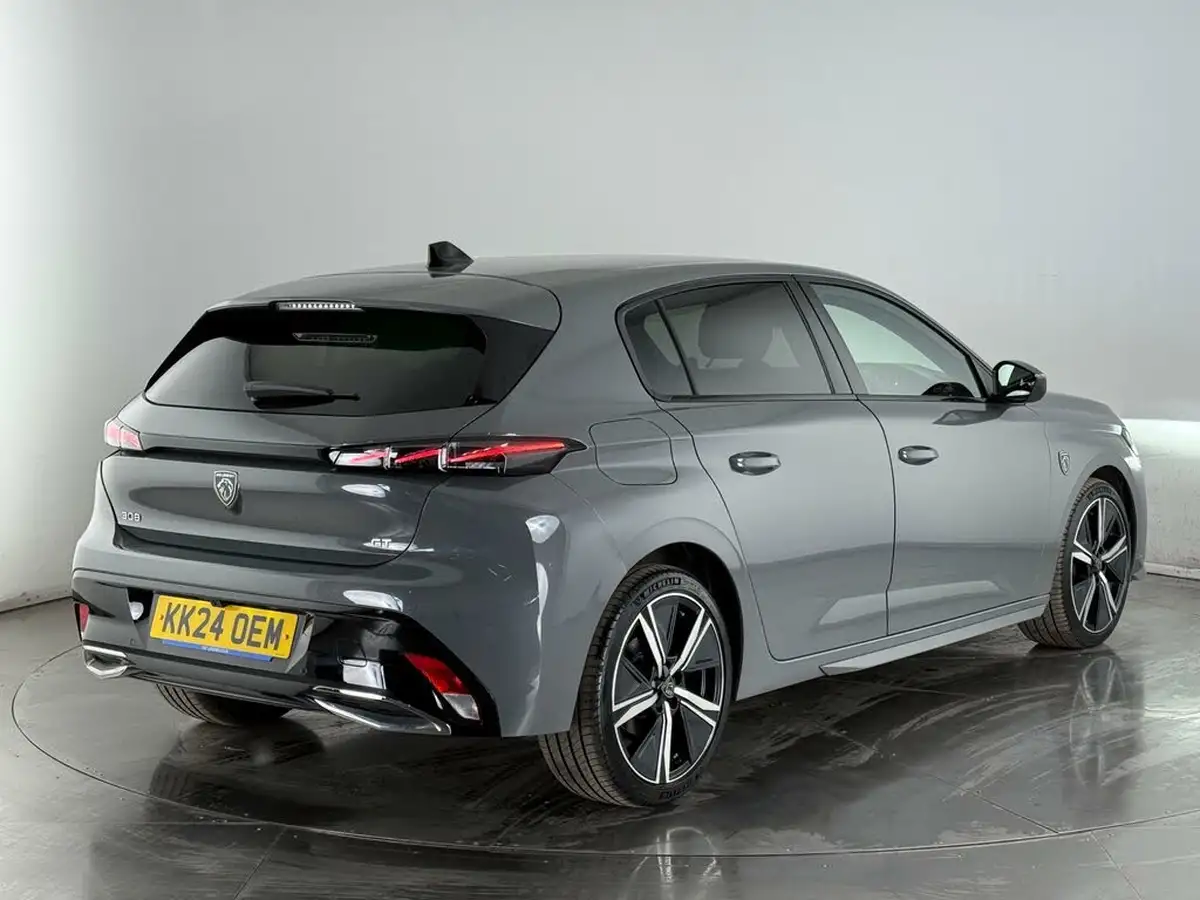 2024-peugeot-308-12-puretech-gt-130ps-ss-eat8-big-6