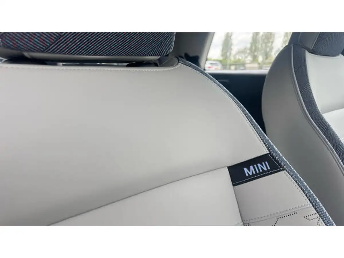 2024-mini-cooper-e-cooper-e-classic-big-25