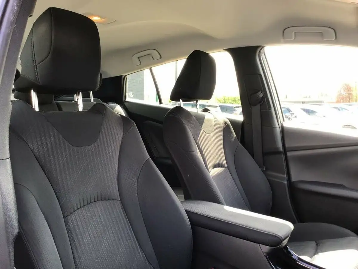 2021-toyota-prius-18-vvt-i-business-edition-plus-cvt-big-17
