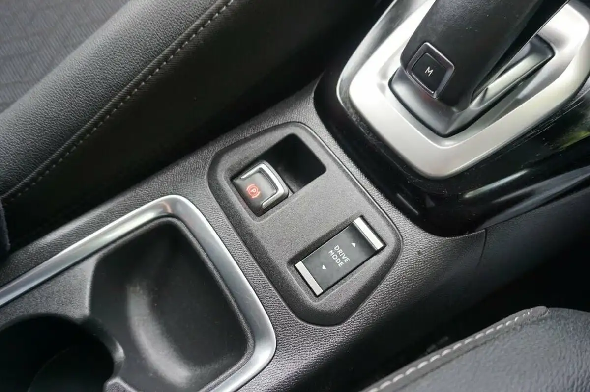 2022-vauxhall-corsa-12-turbo-elite-edition-auto-big-18