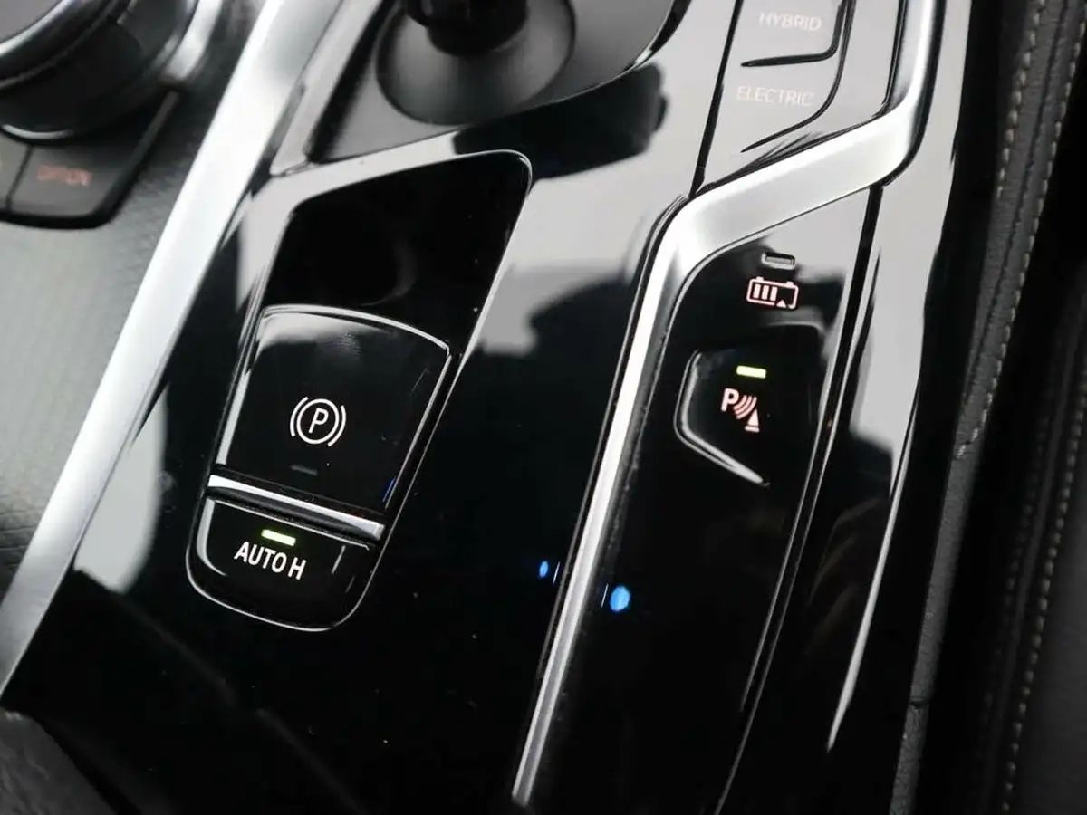 2022-bmw-5-series-20-530e-m-sport-touring-5d-big-34