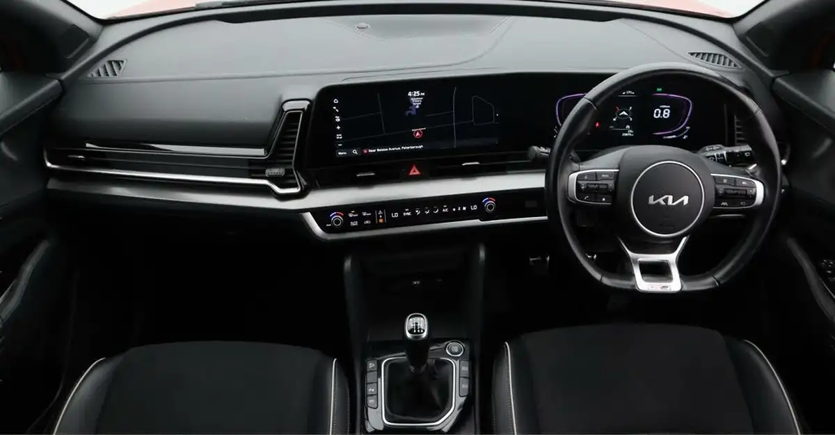 2022-kia-sportage-16crdi-gt-line-113bhp-big-13