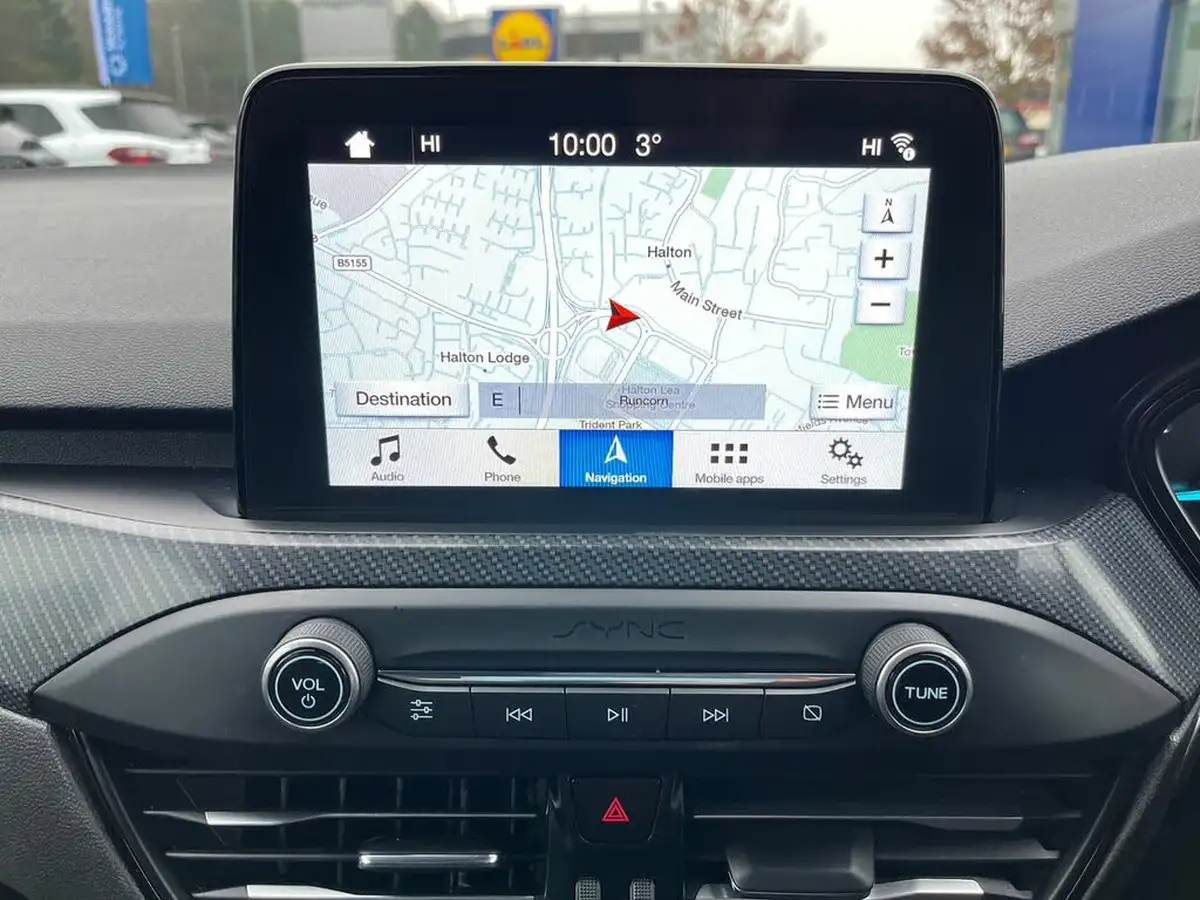 2018-ford-focus-15-st-line-x-hatchback-big-23