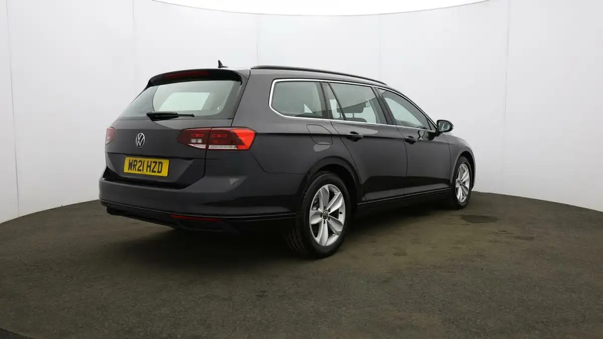 2021-volkswagen-passat-20tdi-se-nav-150ps-estate-5d-big-56
