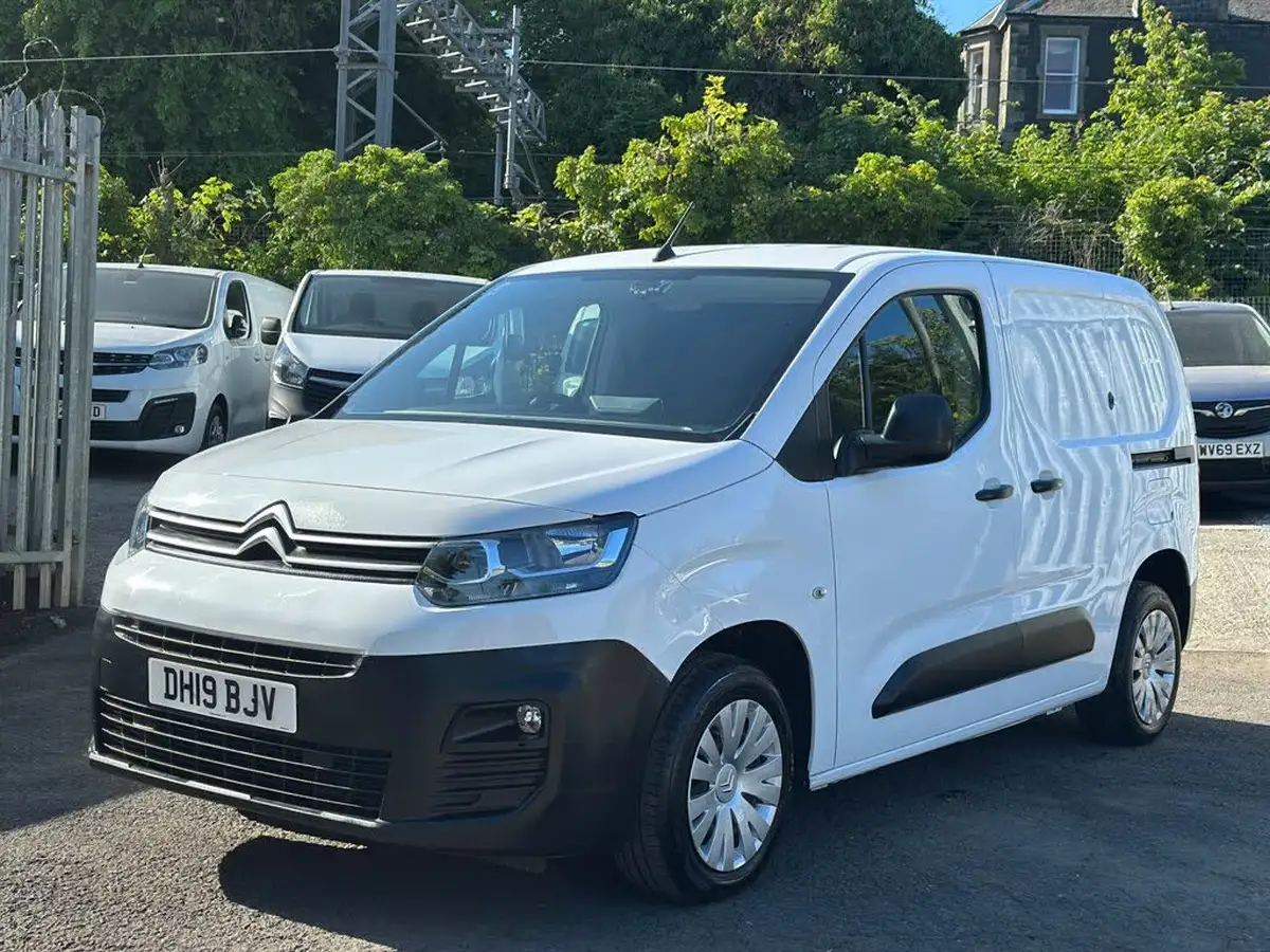 2019-citroen-berlingo-16bluehdi-650-enterprise-big-4