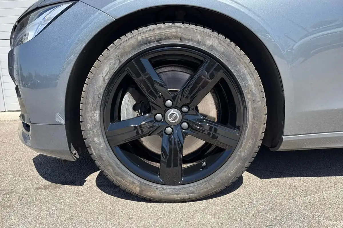 2018-volvo-v90-20td-d5-r-design-4x4-big-9