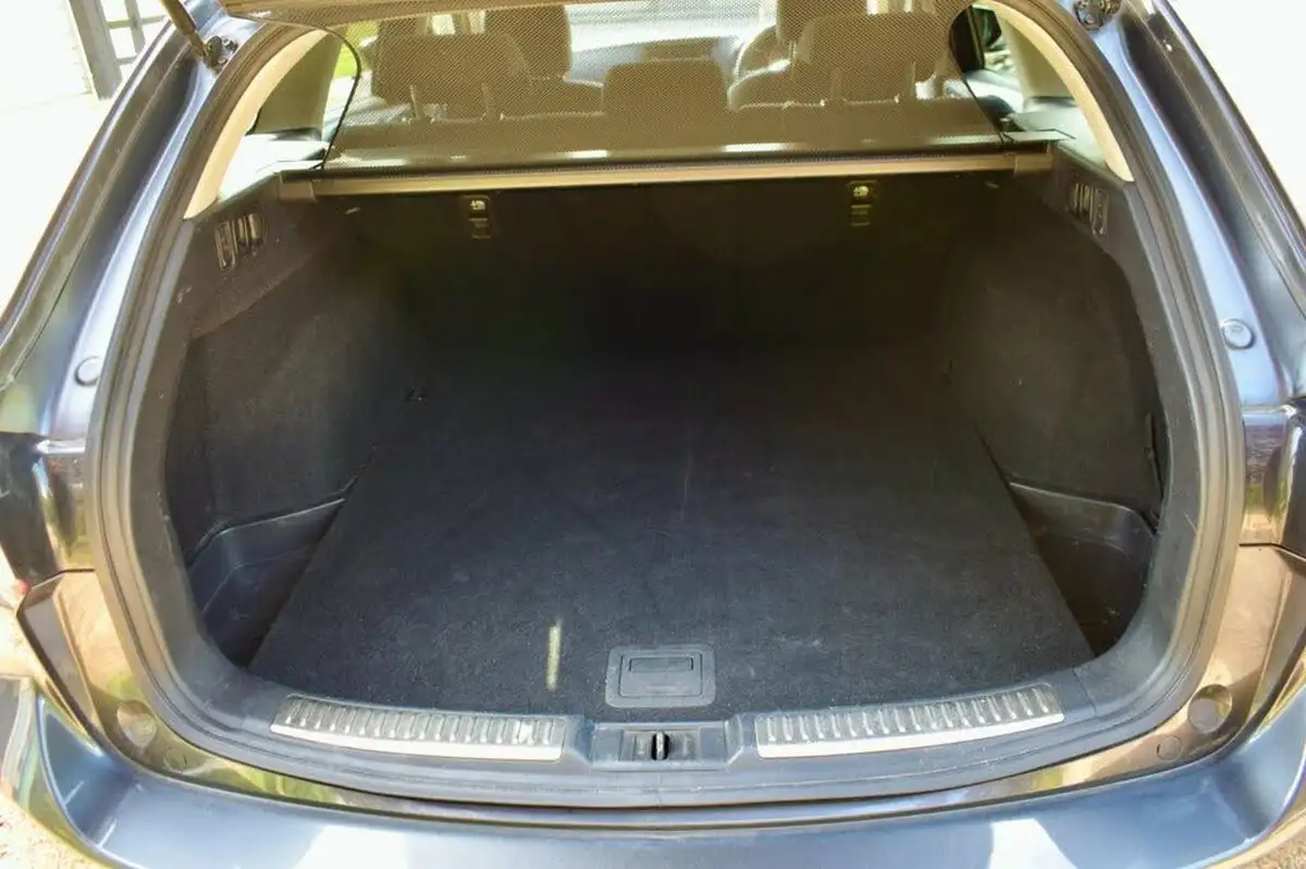 2013-mazda-mazda6-22d-se-l-nav-tourer-5d-big-10