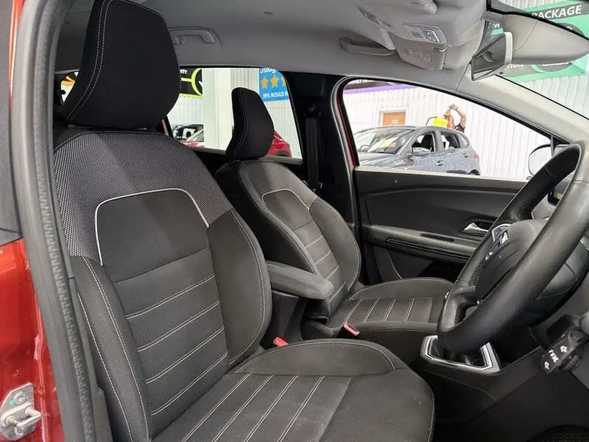 2022-dacia-jogger-10-tce-extreme-se-big-15
