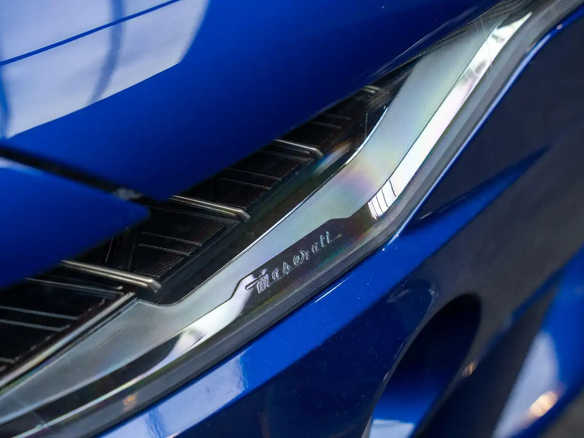 2020-maserati-levante-38-gts-big-34