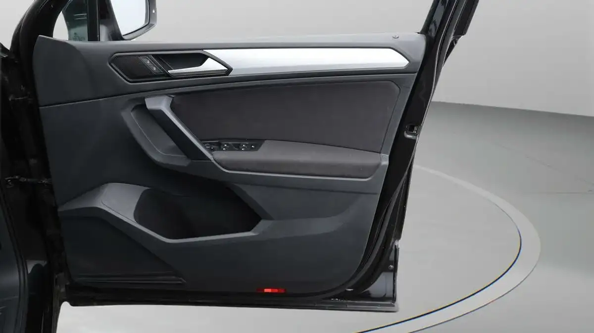 2019-volkswagen-tiguan-20tdi-r-line-tech-150ps-4motion-dsg-big-15