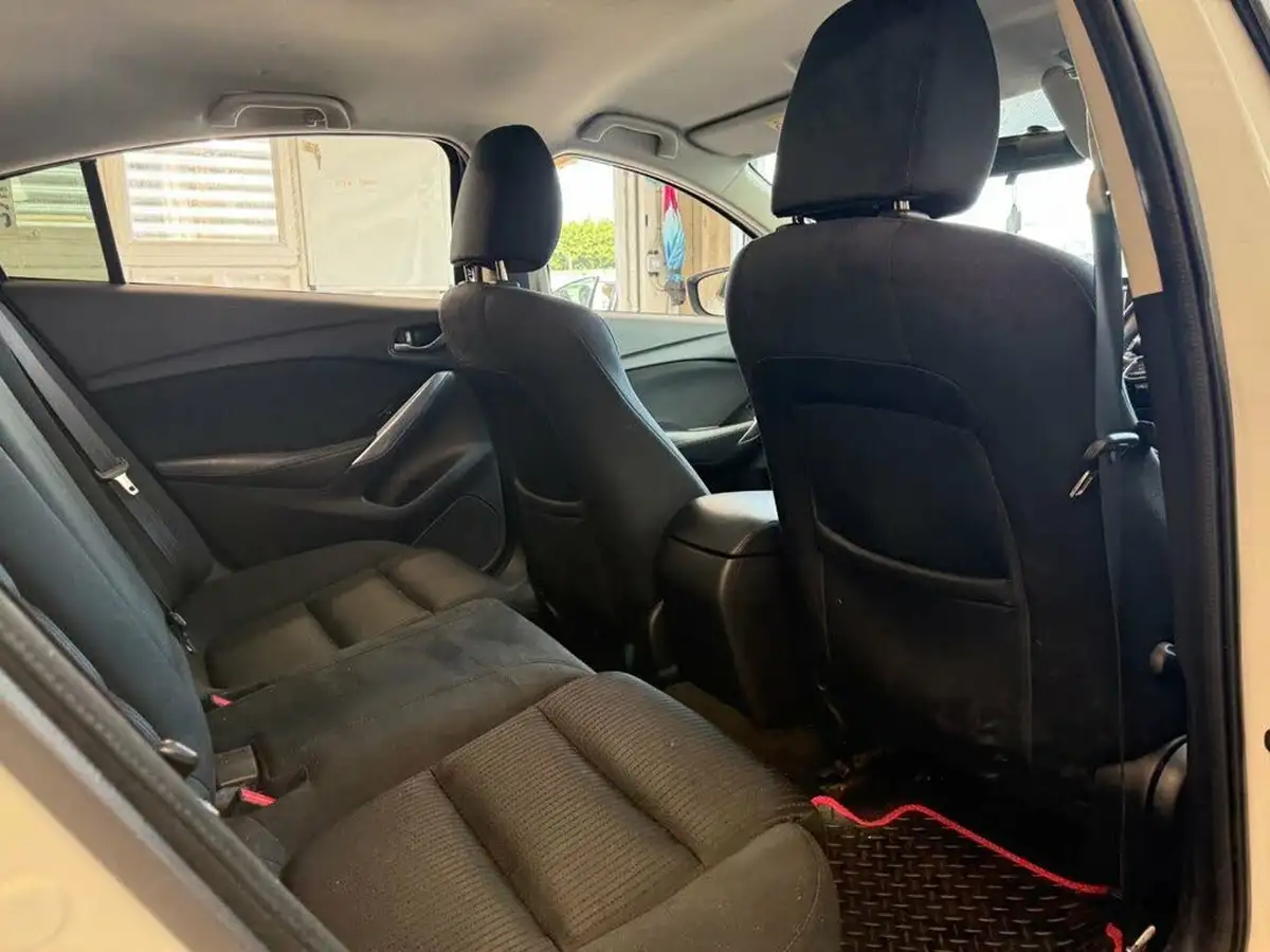 2017-mazda-mazda6-20-se-nav-big-1