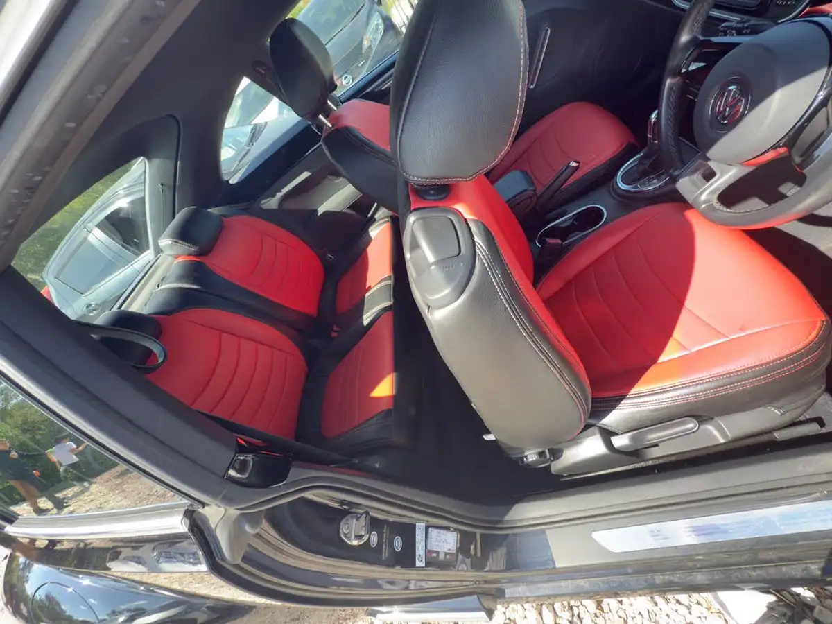 2013-volkswagen-beetle-big-33