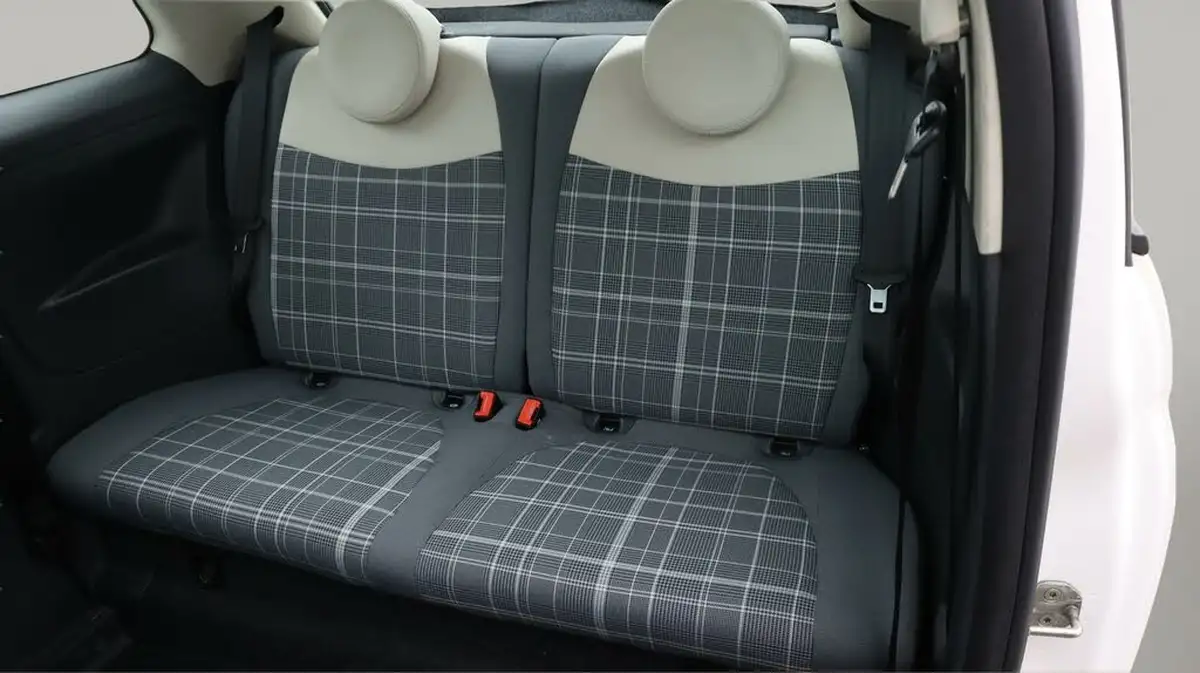 2018-fiat-500-12-lounge-big-15