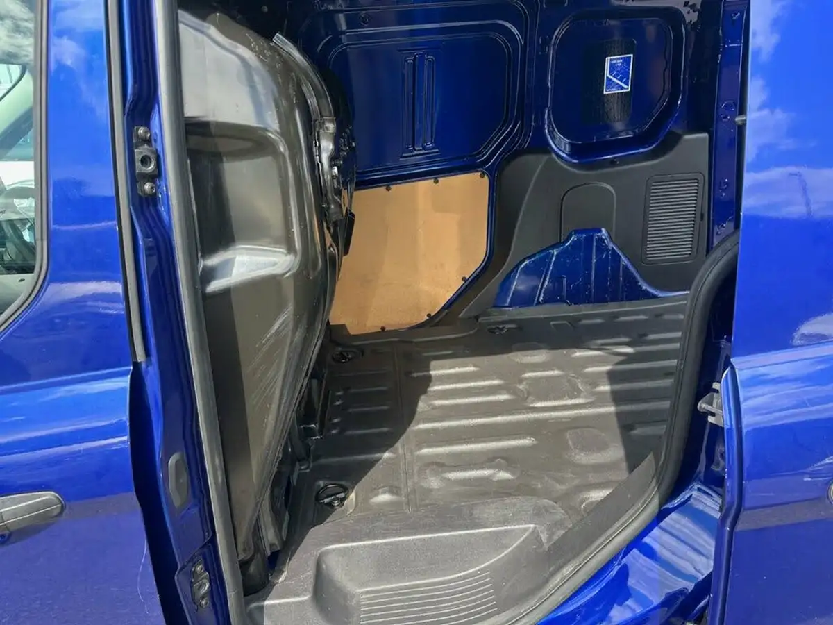 2014-ford-transit-connect-16tdci-l1-trend-200-panel-big-31