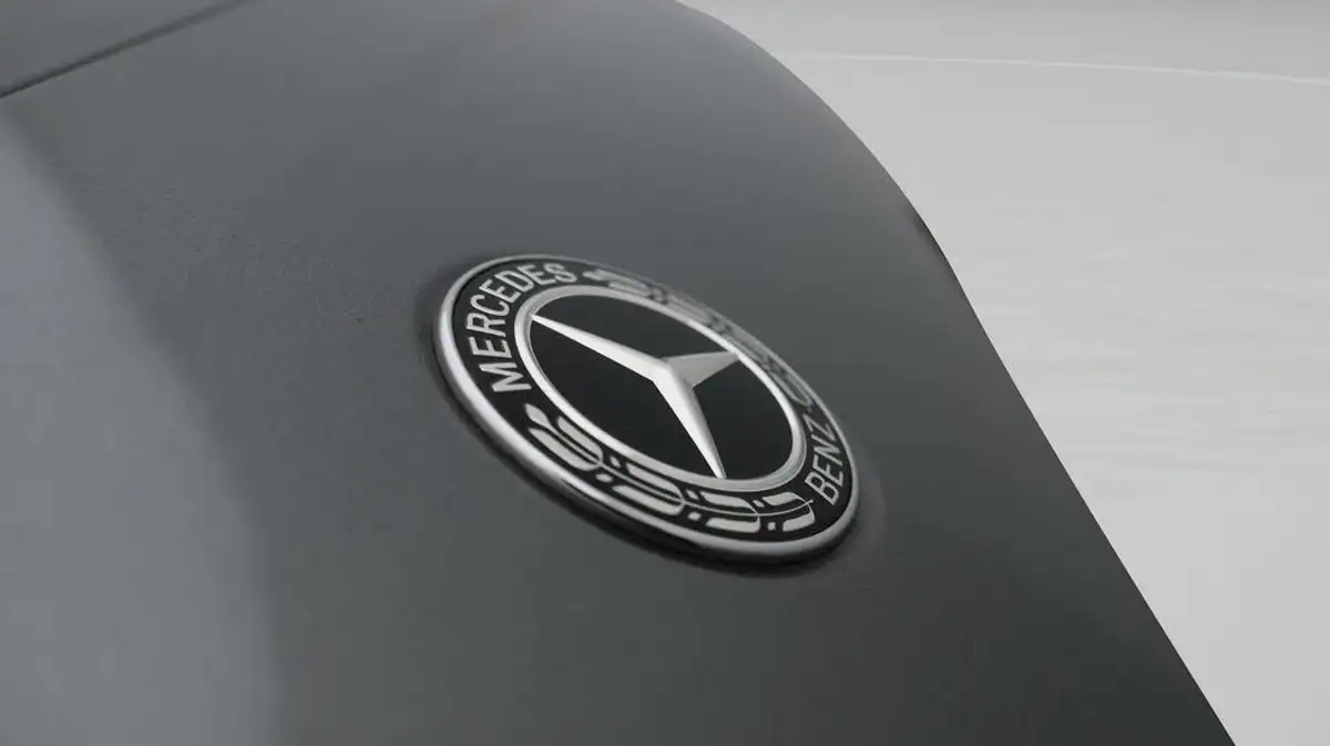 2020-mercedes-benz-a-class-20d-a200d-amg-line-hatchback-5d-big-23
