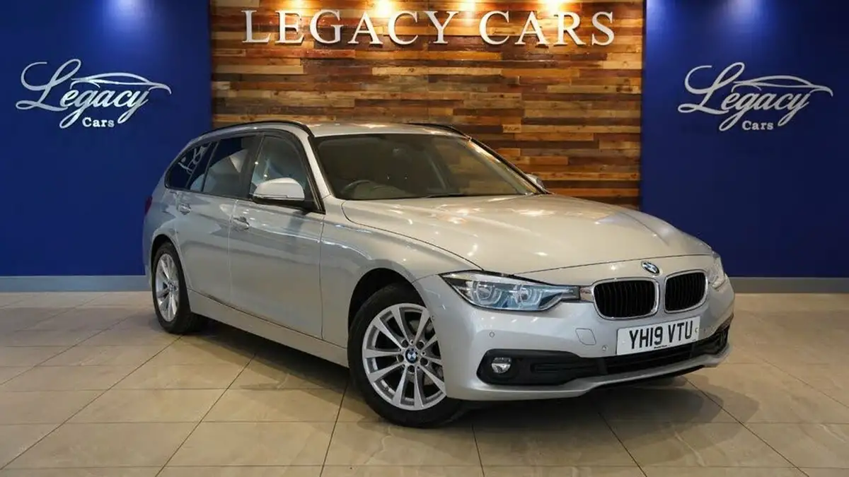 2019-bmw-3-series-20td-318d-se-150bhp-ss-touring-5d-big-0