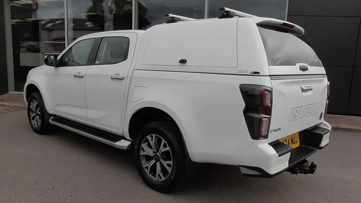 2024-isuzu-d-max-19td-dl40-auto-big-1