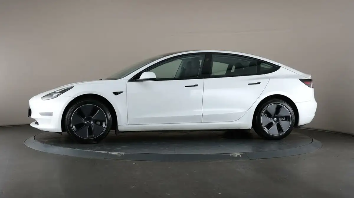 2021-tesla-model-3-e-long-range-4x4-big-38