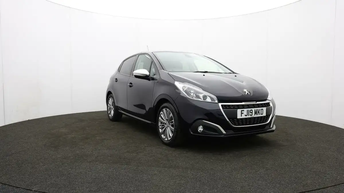 2019-peugeot-208-12-puretech-signature-big-49