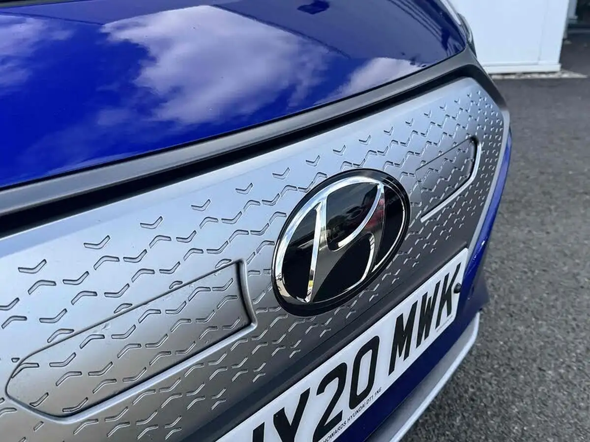 2020-hyundai-ioniq-e-premium-se-electric-100kw-big-7