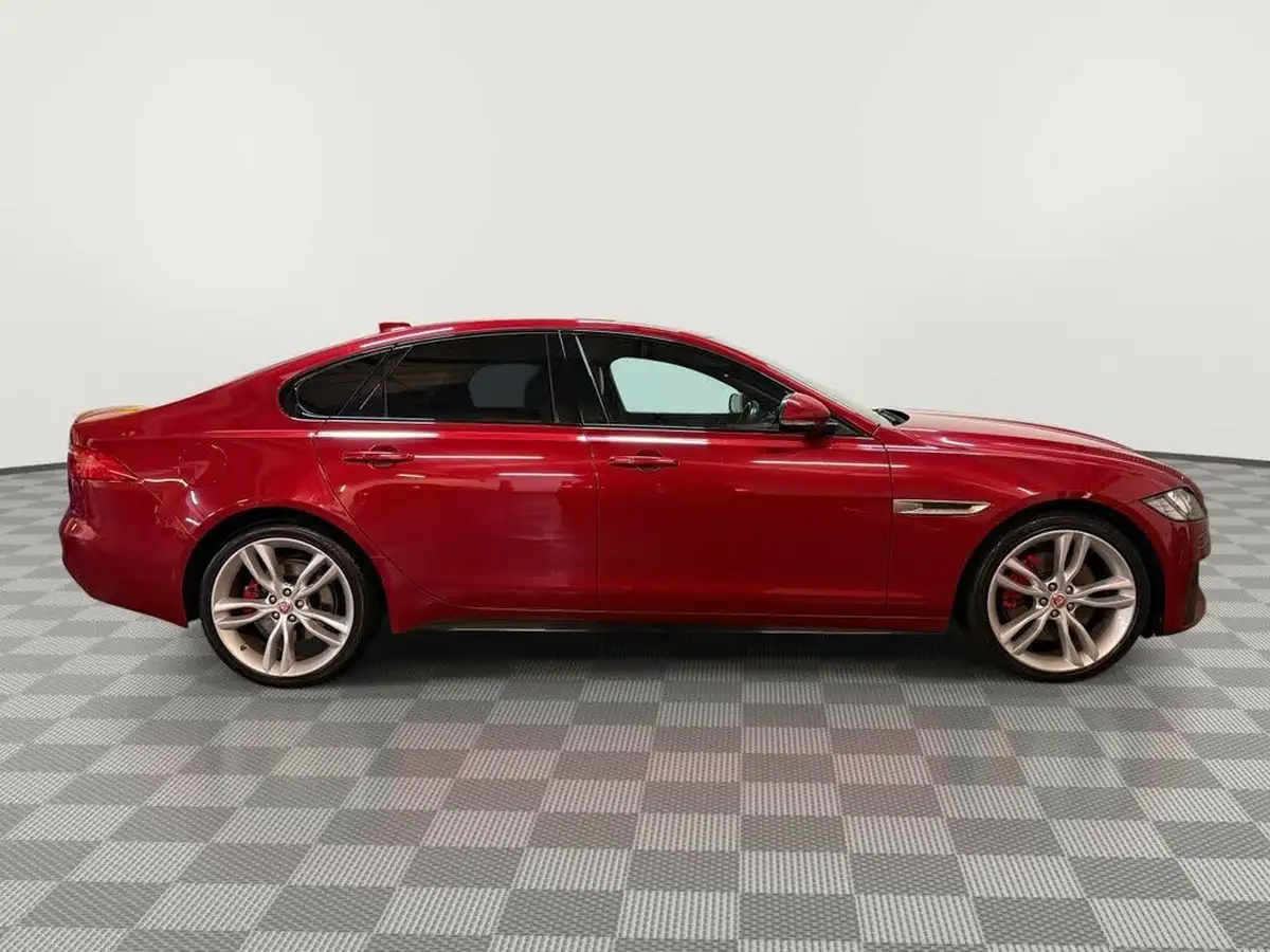 2016-jaguar-xf-30td-s-big-5