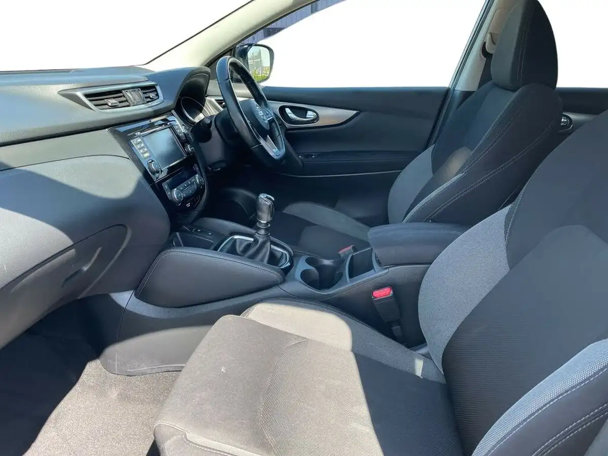 2017-nissan-qashqai-15dci-n-connecta-big-9