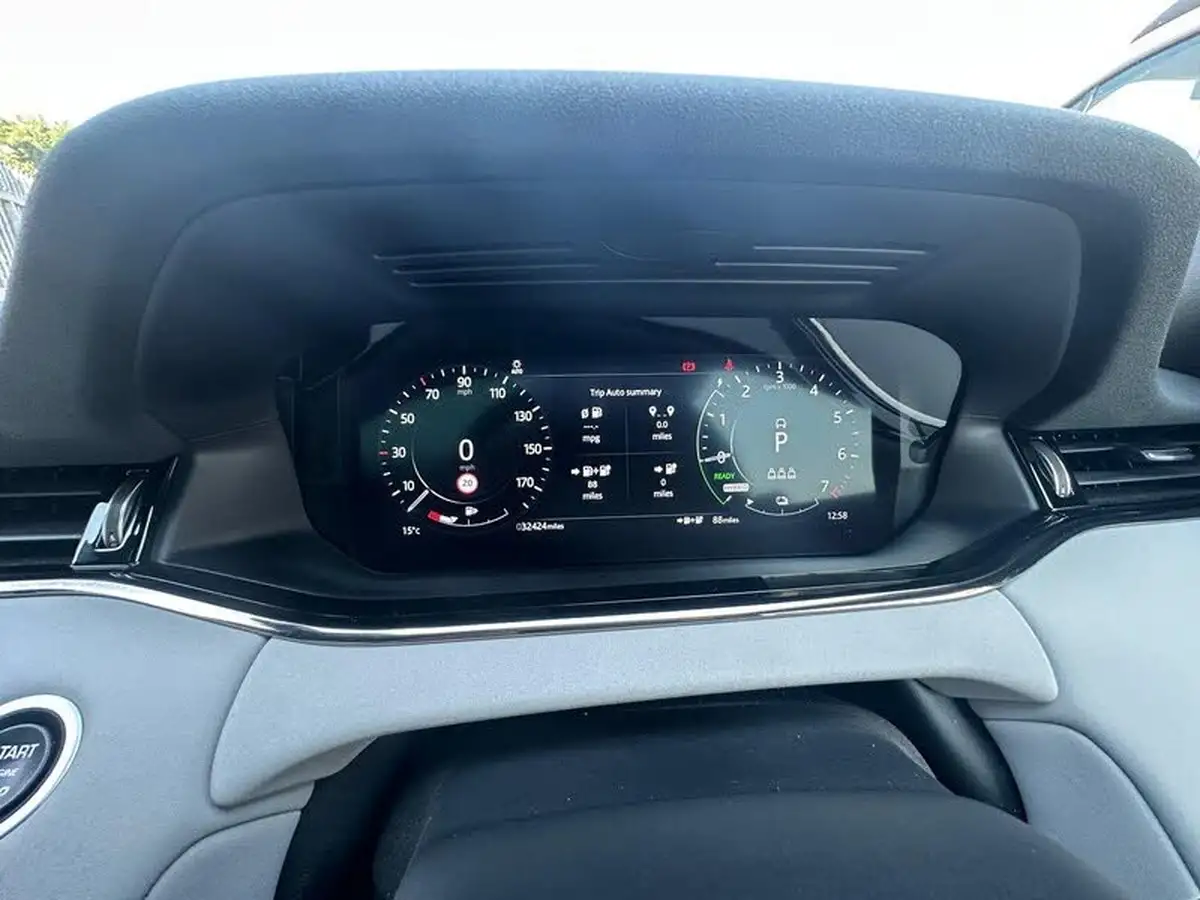 2021-land-rover-range-rover-evoque-15-p300e-r-dynamic-se-big-23