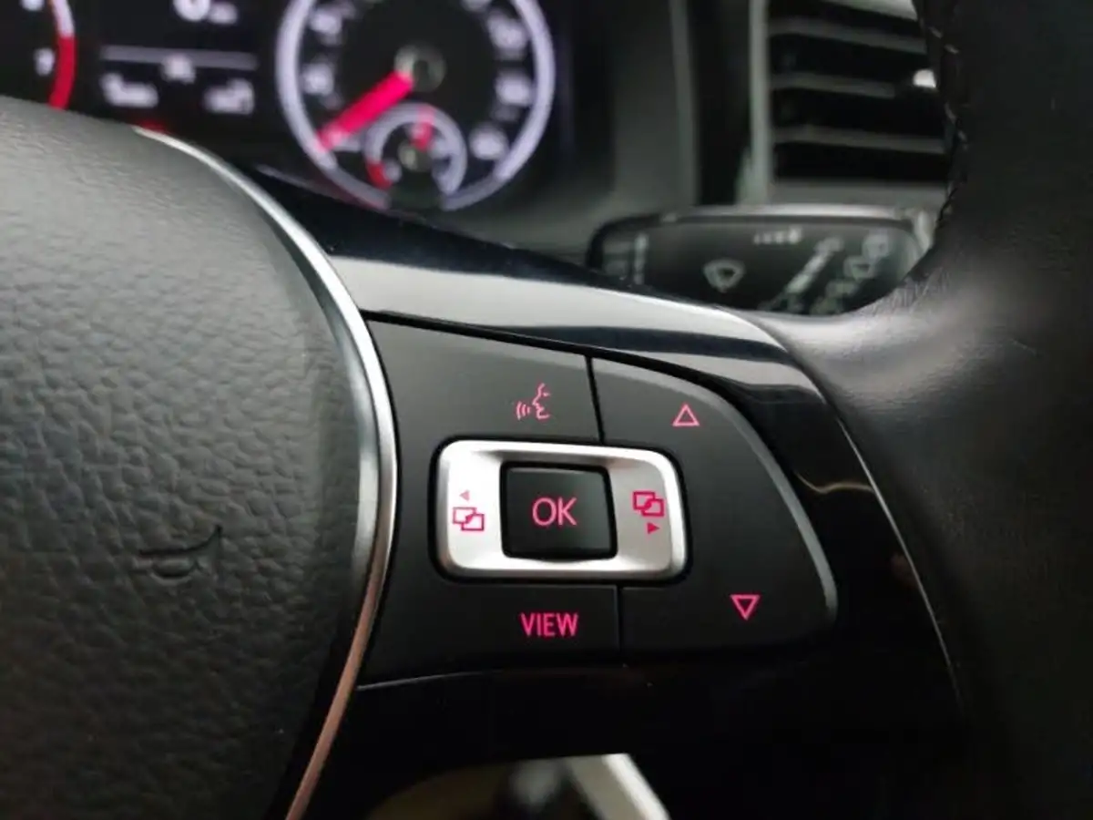 2020-volkswagen-polo-10-tsi-se-big-18
