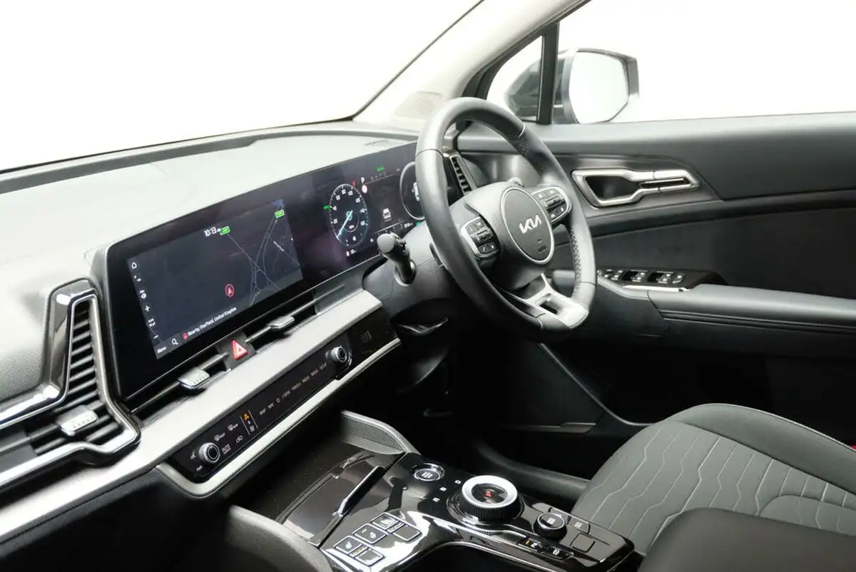 2024-kia-sportage-16-t-gdi-3-207bhp-hev-auto-big-11