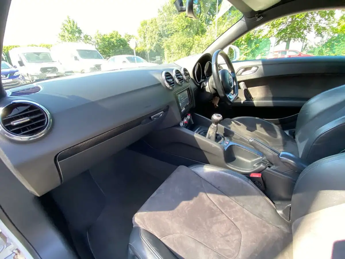 2012-audi-tt-coupe-18-tfsi-sport-big-9