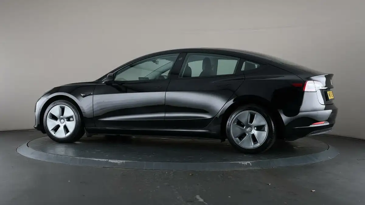 2021-tesla-model-3-e-long-range-awd-big-76