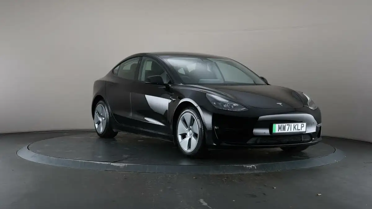 2021-tesla-model-3-e-long-range-awd-big-52