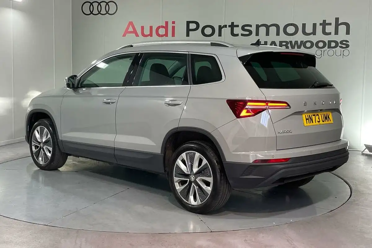 2023-skoda-karoq-15-tsi-se-l-dsg-big-8