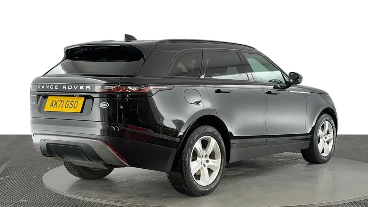 2022-land-rover-range-rover-velar-20-d200-velar-big-3