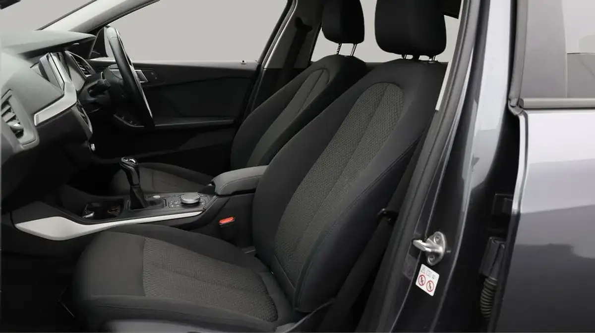 2020-bmw-1-series-15-118i-se-138bhp-big-13