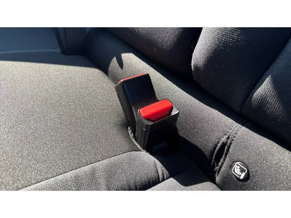 2021-dacia-sandero-10-sce-essential-big-16
